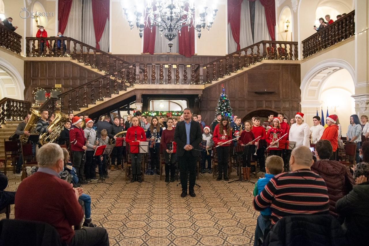 Concert festiv la Carei alături de Fanfara de tineret a Școlii de Suflători DoReMi