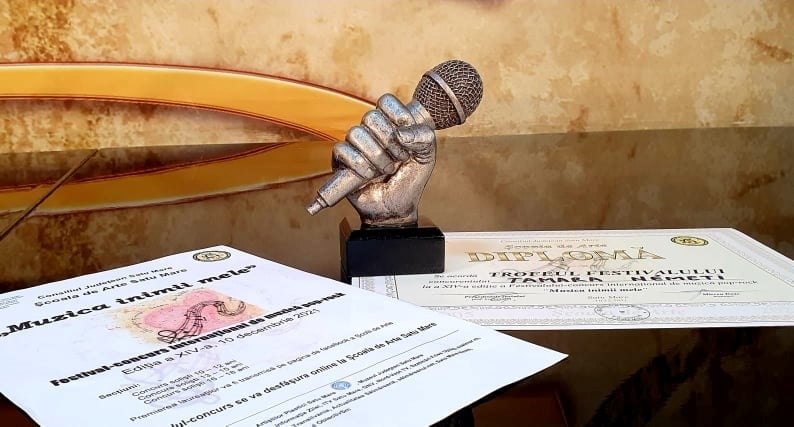 CONCURS. Trofeul MIM 2021, înmânat unei eleve de la Școala de Arte Satu Mare