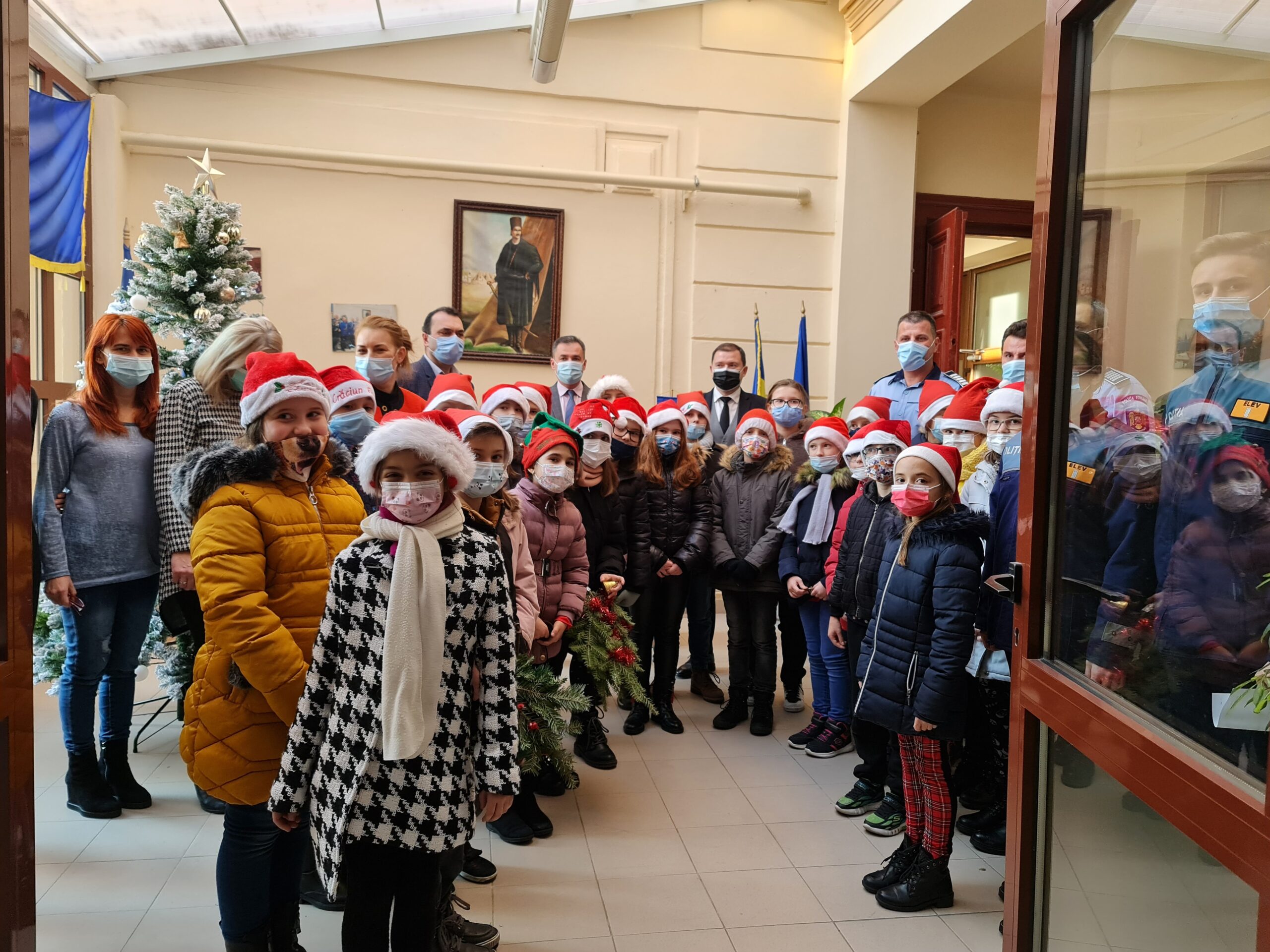 Colindătorii, primiți cu drag de polițiștii sătmăreni