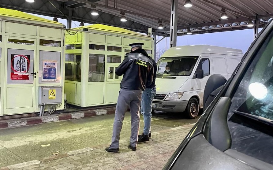 FALSURI depsitate la PETEA