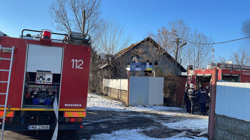 Incendiu la un depozit din Sătmar. Intervin pompierii