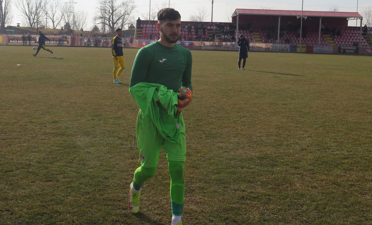 Liga a 2-a. Portarul sătmărean Sebastian Moroz trece de la Astra la Petrolul