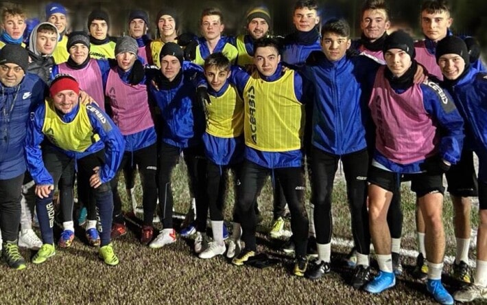 Amical. Viitorul Vetiș a condus o repriză pe Lotus Felix