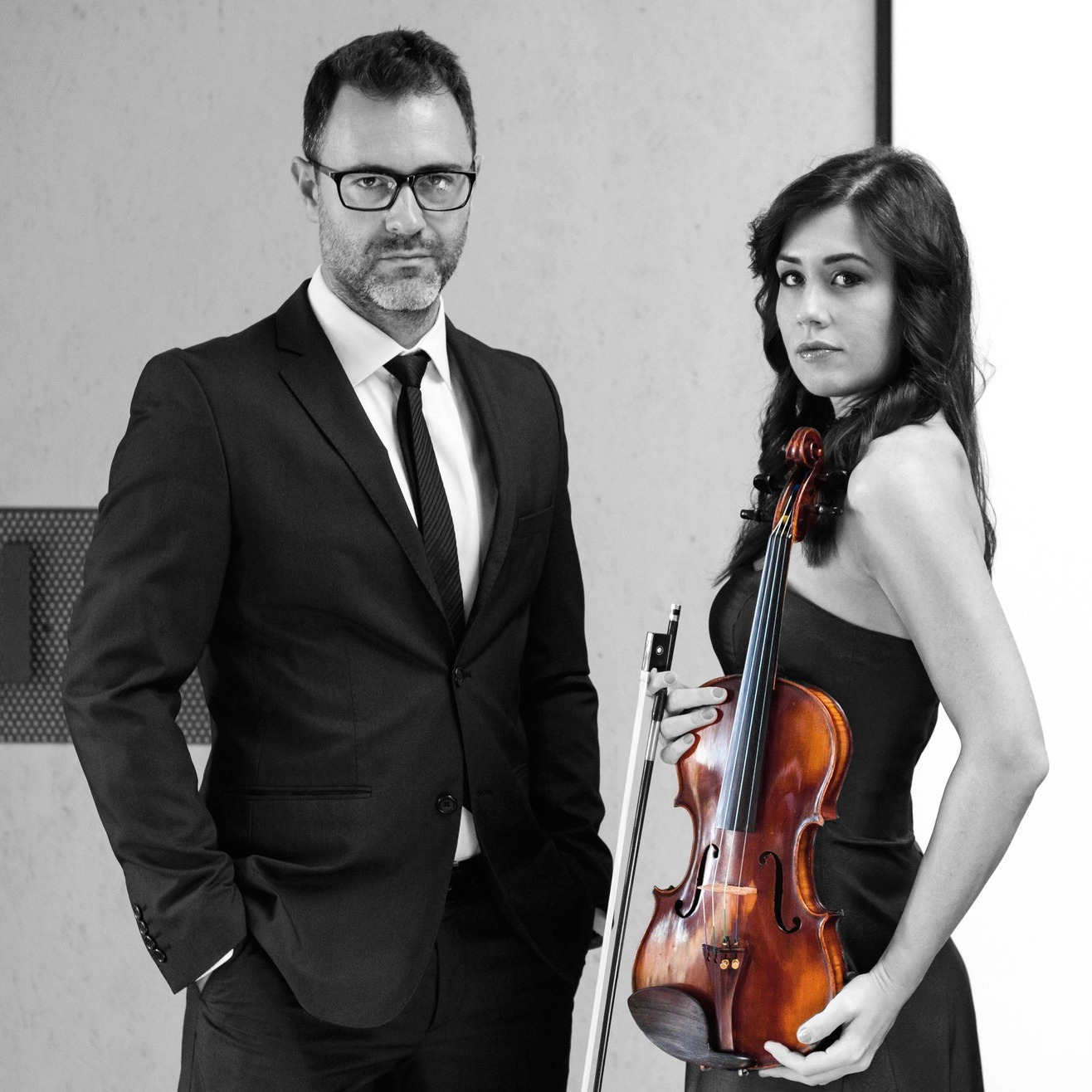 CONCERTE. Mărțișoare muzicale oferite de gladiole ale muzicii din România