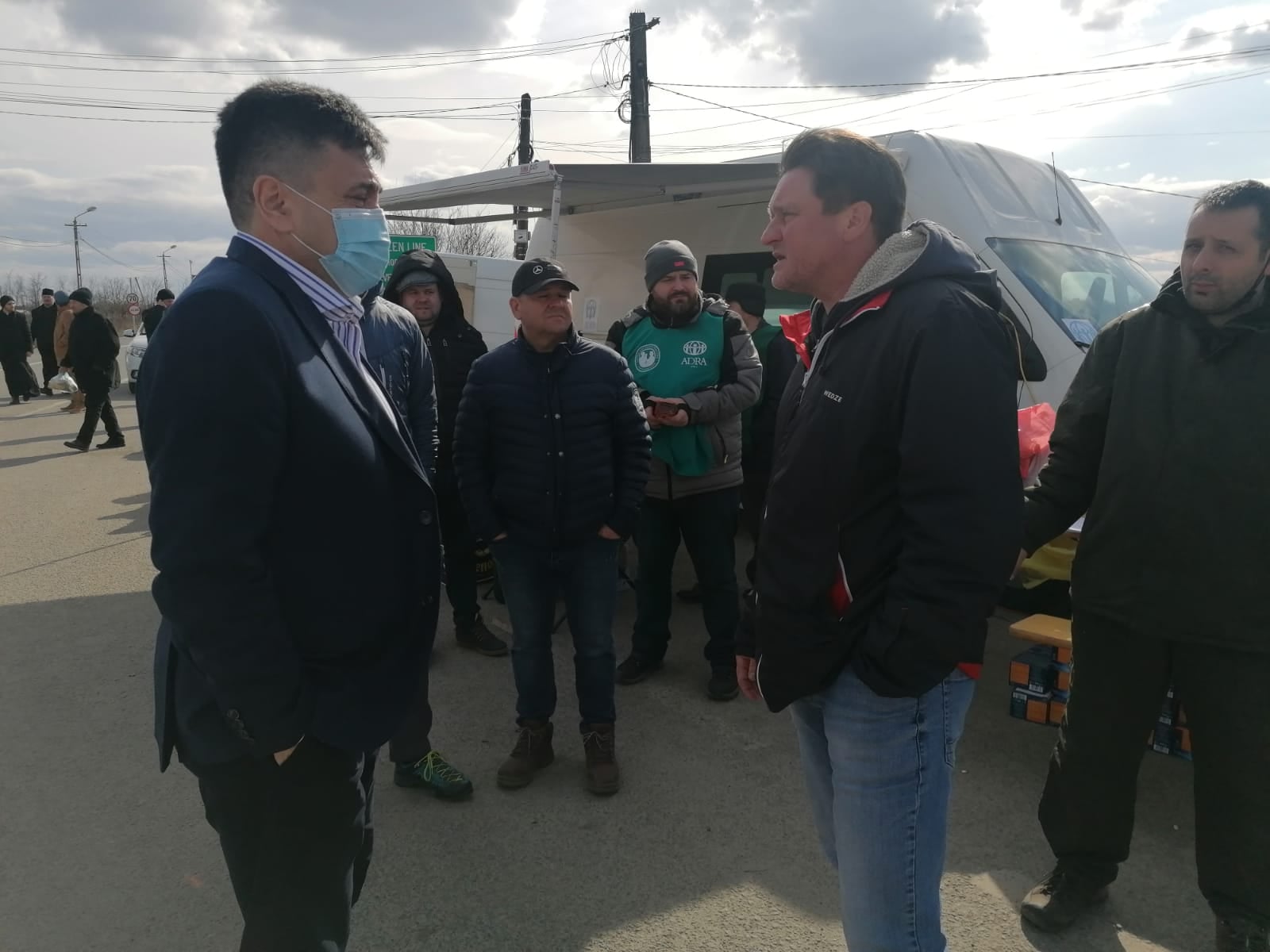 VIZITĂ. Prefectul Radu Roca, preocupat de soarta refugiaților ucraineni