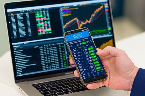 Atenție la investițiile pe burse și pe Forex!