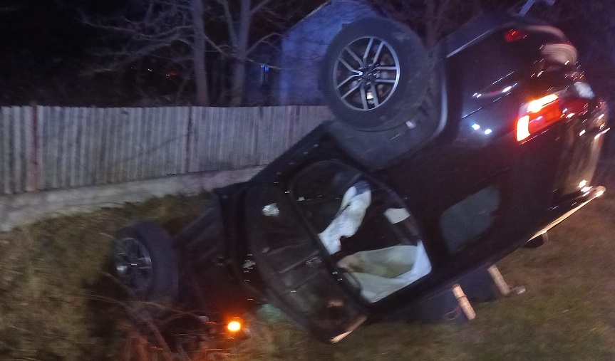 FOTOGALERIE. ACCIDENT GRAV în județ. Persoană ÎNCARCERATĂ