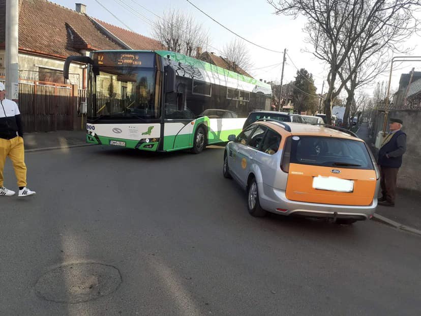 Greu cu “busu” pe străduțele Sătmarului!