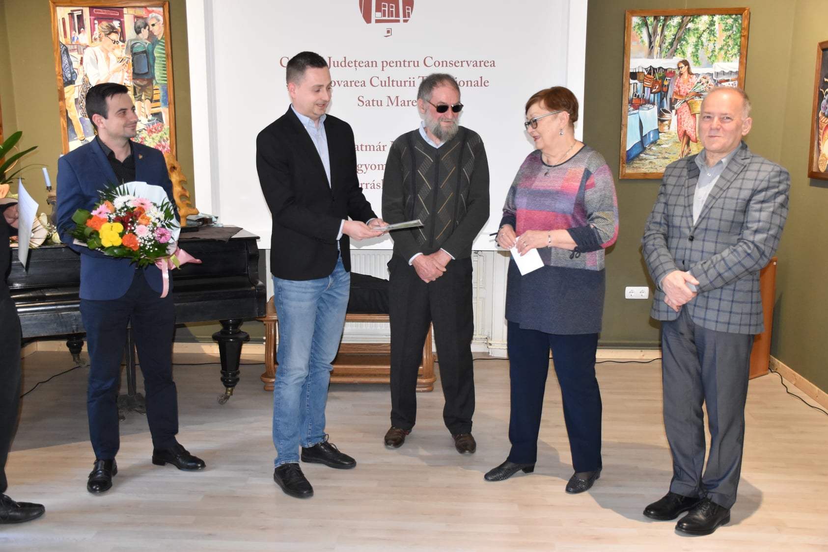 Expoziție de sculptură și pictura la Centrul de Creație