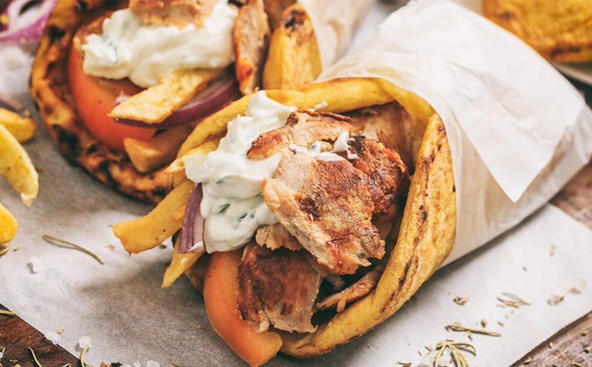 Un FAST FOOD din Satu Mare a fost sancționat pentru condițiile mizere  din spațiile de prelucrare