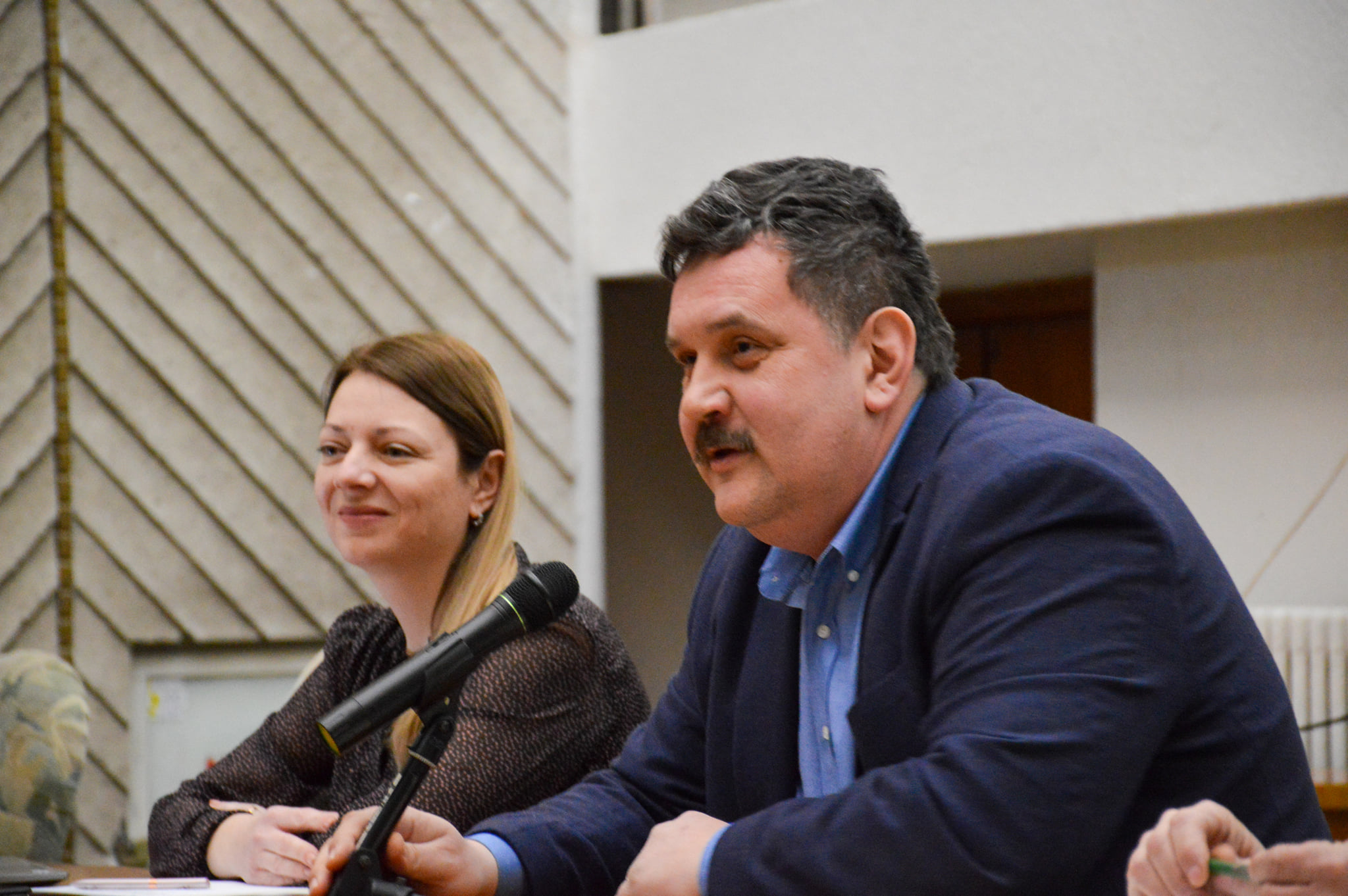 DEZVOLTARE. Primăriile din județ se pregătesc să absoarbă cât mai mulți bani