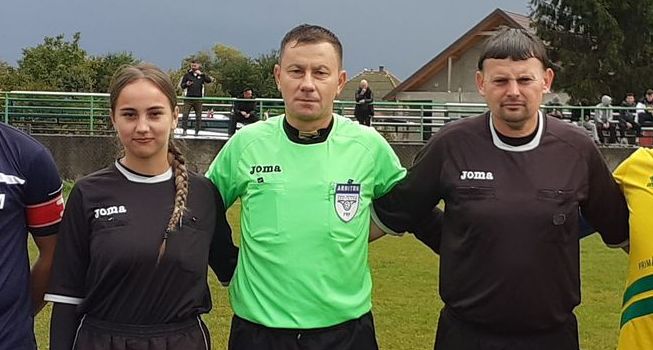 LIBER LA SPECTATORI ! Programul primelor meciuri şi arbitrii din acest weekend!