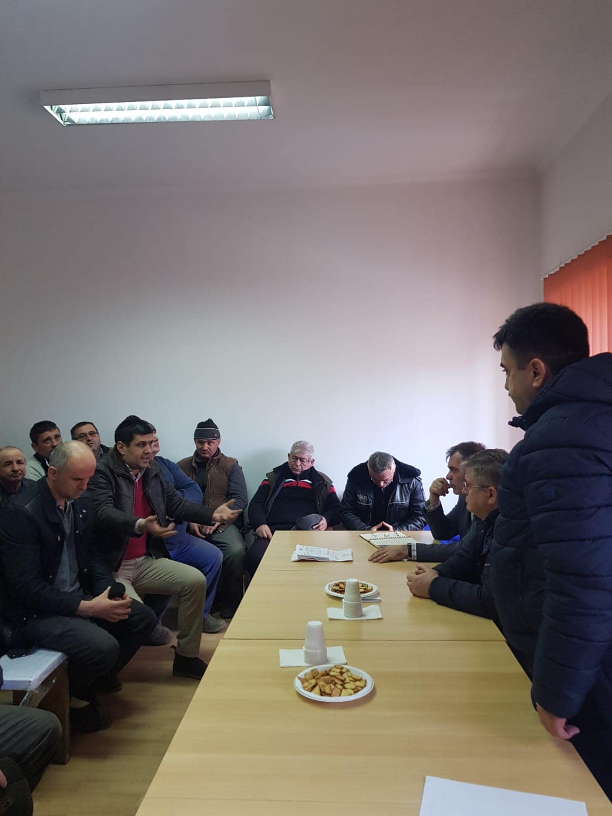 SCANDAL.  Polițiștii din Bârsău, acuzați de abuz