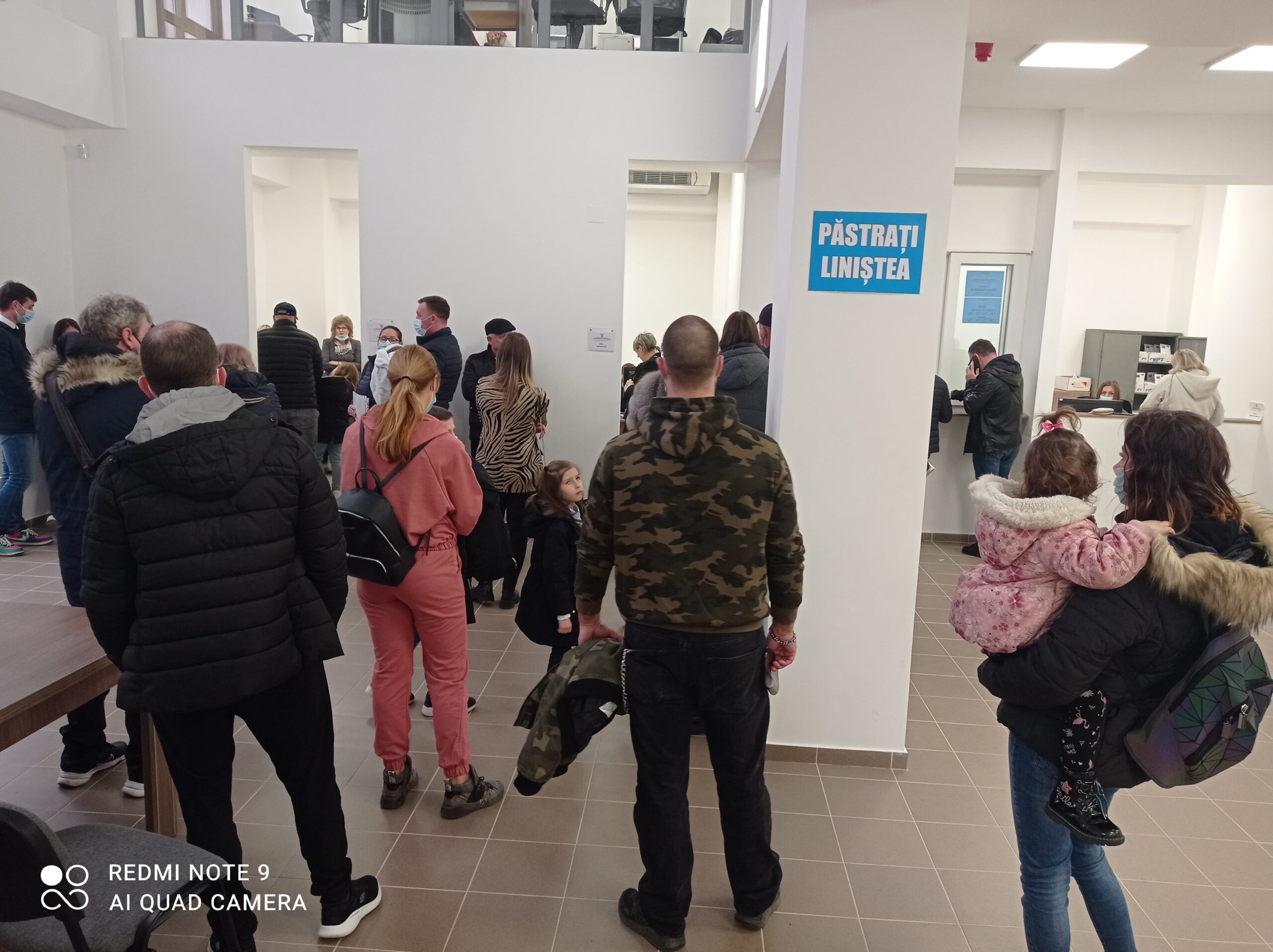 REALITATE. Aglomerație la pașapoarte