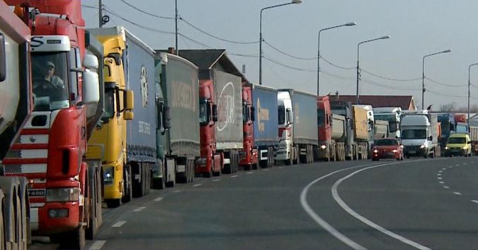 Măsuri pentru fluidizarea traficului la automarfare, la graniţa cu Ungaria