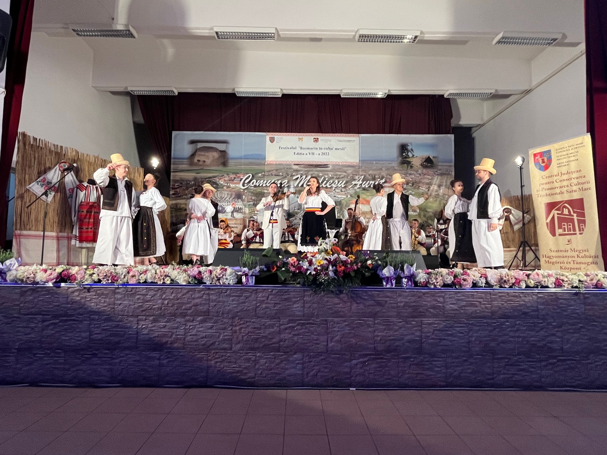 FOTOGALERIE. Spectacolul de Gală „Rozmarin în colţu’ mesii" – Medieșu Aurit