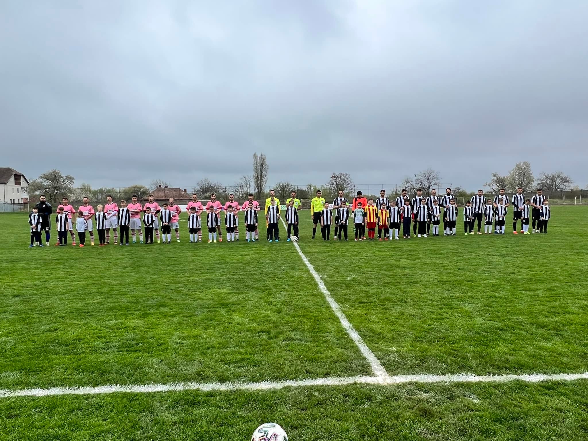 Liga a 4-a elite: Remiză în derby-ul de la Carei ! Olimpia începe play off-ul  cu o victorie de ”curtea școlii” , 10-1 cu AS Căpleni!