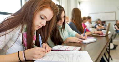 PERFORMANȚĂ. Colegiul Național „Mihai Eminescu” Satu Mare este la înălțime, și în acest an, la olimpiadele și concursurile școlare organizate!