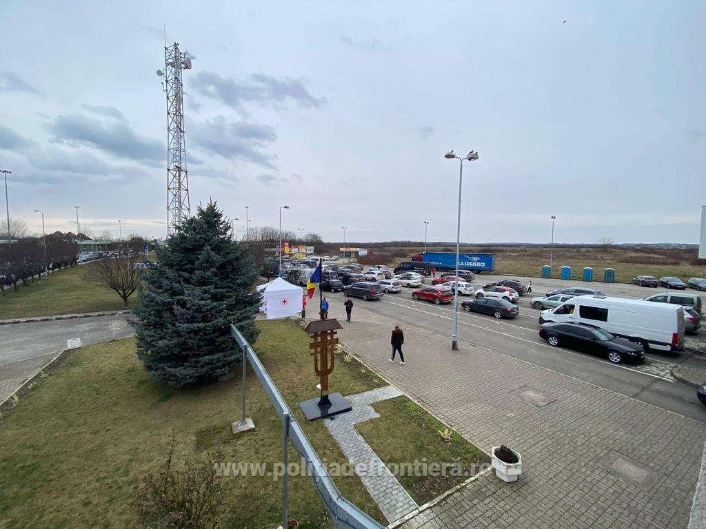 Urmărit general oprit la intrarea în ţară