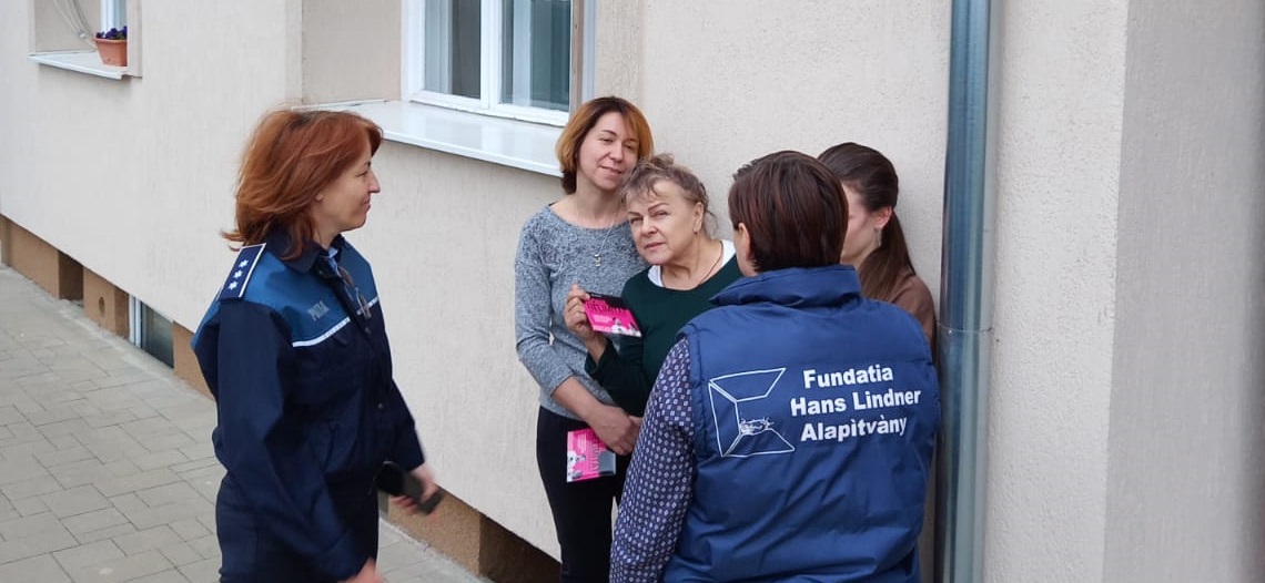 FOTO. Polițiștii sătmăreni, alături de refugiații ucraineni