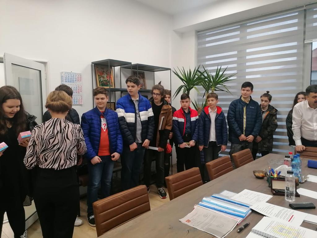 FOTO. Ziua Porților Deschise. Elevii de la școlile și liceele din județ au vizitat Instituția Prefecturii Satu Mare