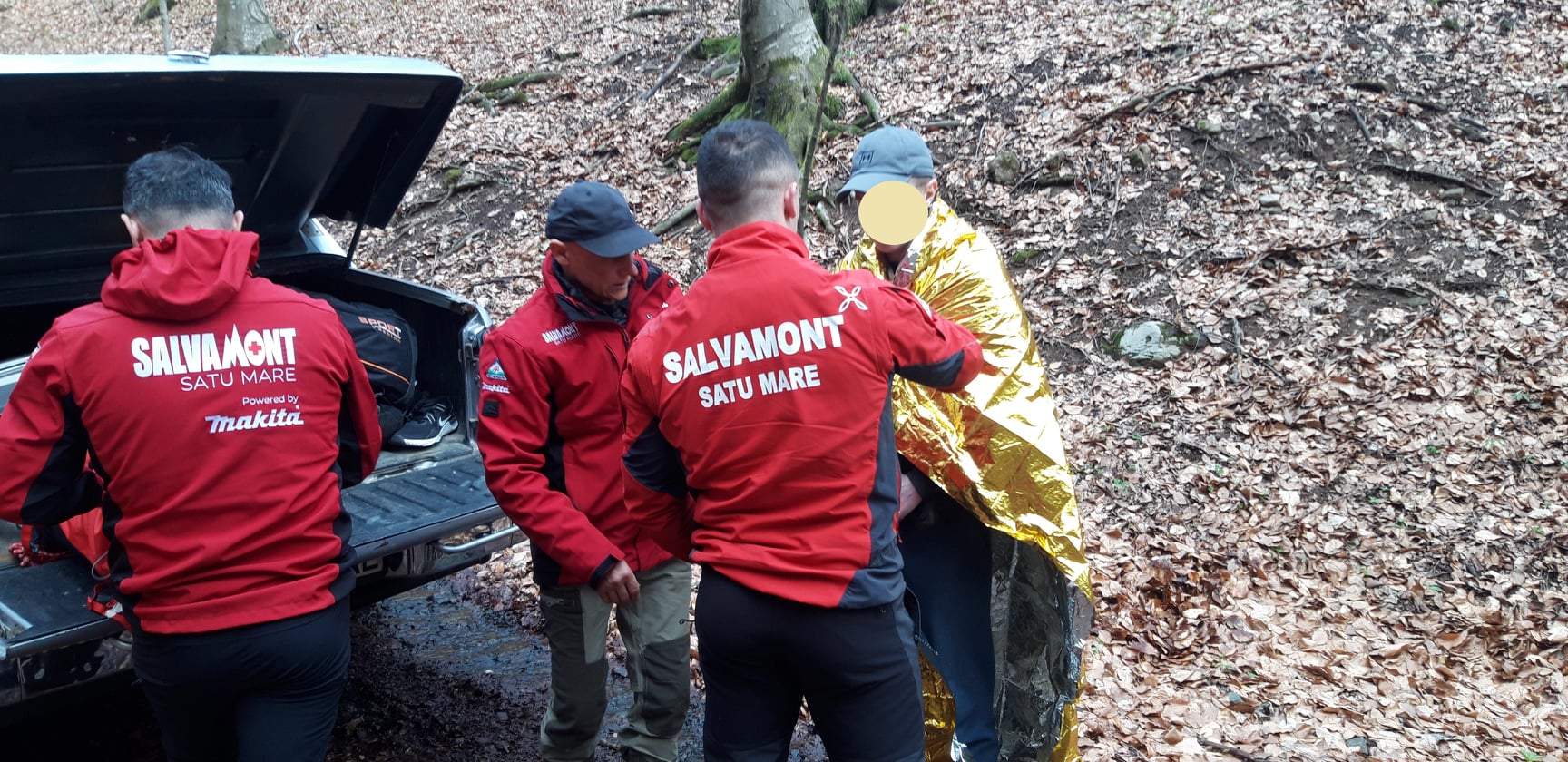 FOTO.Turist SALVAT  de pe munte de SALVAMONTIȘTII sătmăreni