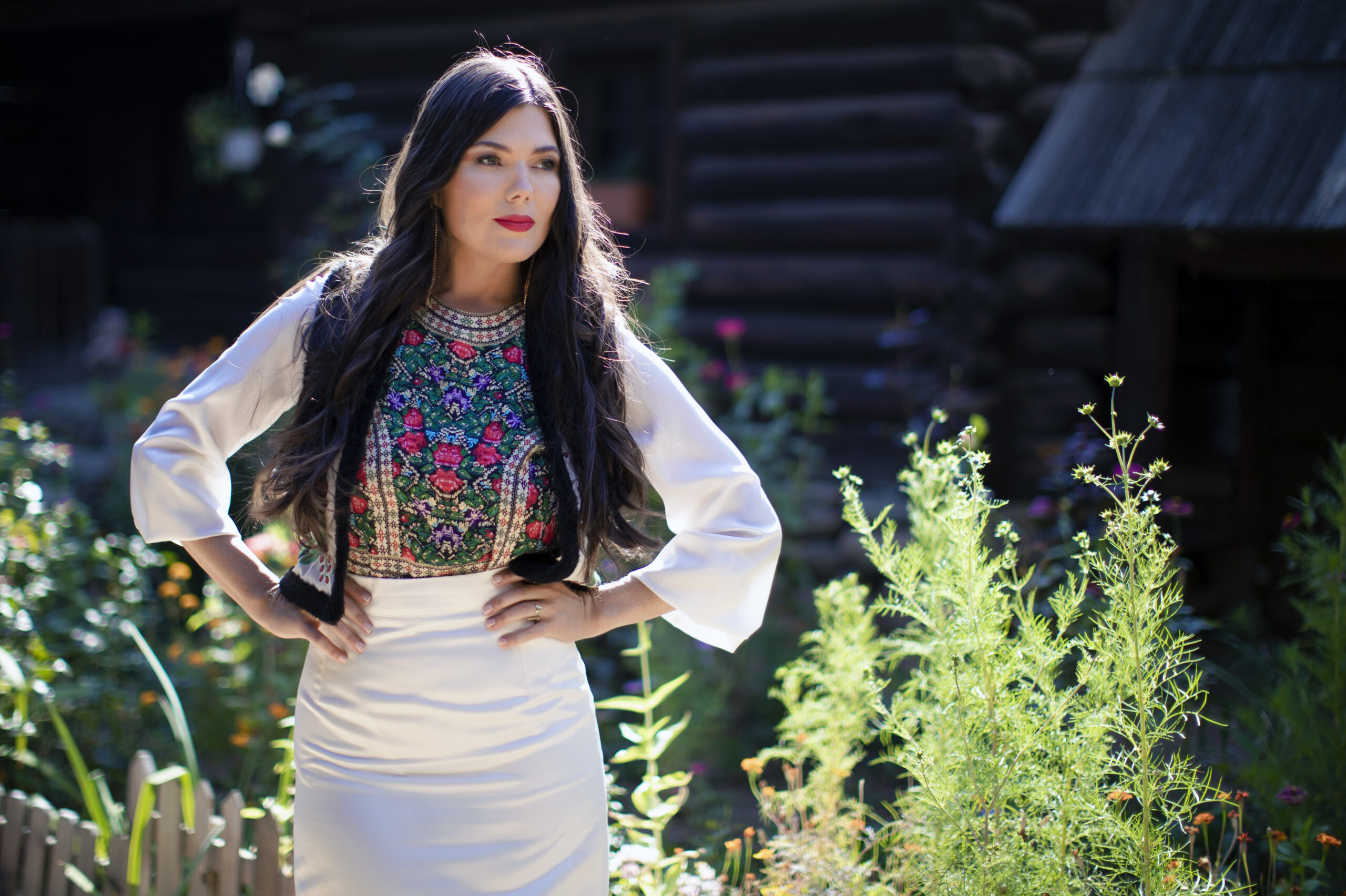 Boncănitul unui „Cerb de aur” și urletul unui Lup din Apuseni în armonie pe scena Filarmonicii Dinu Lipatti