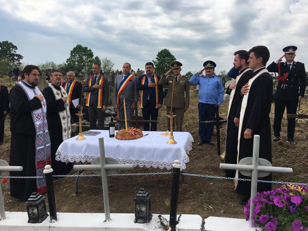 FOTOGALERIE. Eroii neamului, comemorați la Borlești