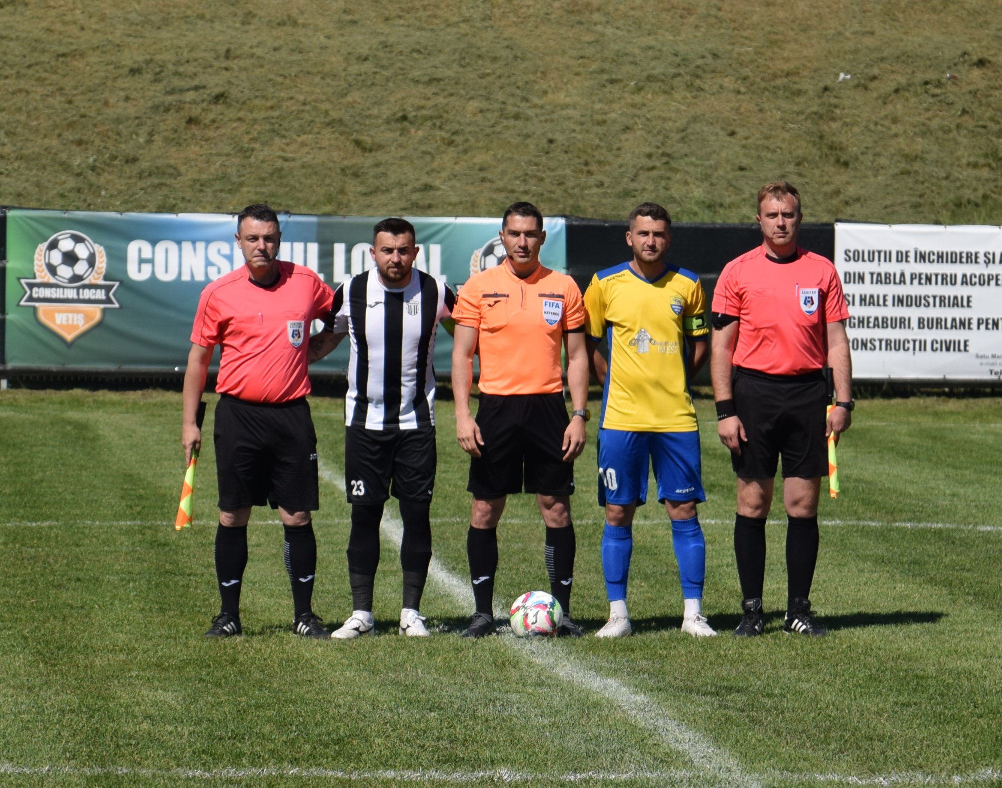 Liga a 4-a elite! Viitorul Vetiș-Victoria Carei 2-3 ( 1-0) Meci spectaculos cu...Kovacs Istvan la centru!