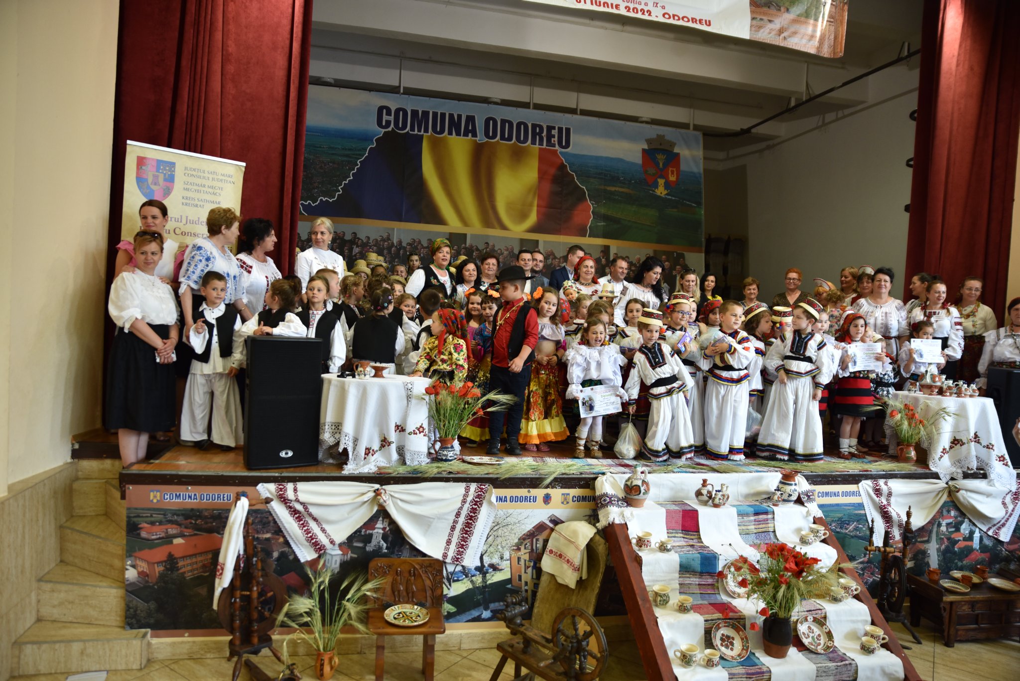 Cea de-a IX-a ediție a Festivalului Folcloric pentru preșcolari „Deschideți porțile mari”