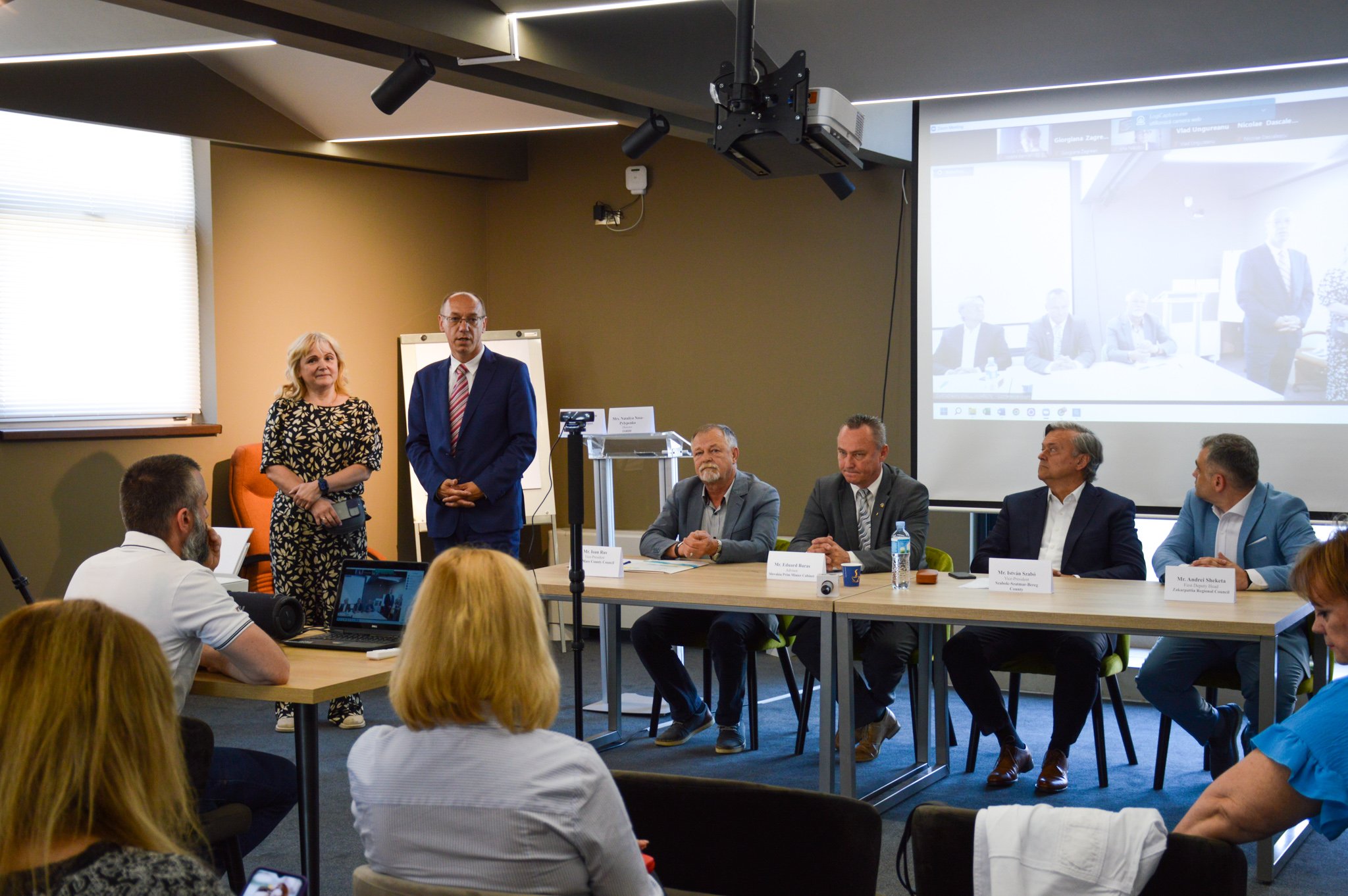 PREMIERĂ. Un fel de ”Uber” pentru avioane, la Satu Mare