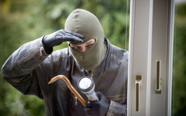 Un bărbat din Negrești furat din propria casă