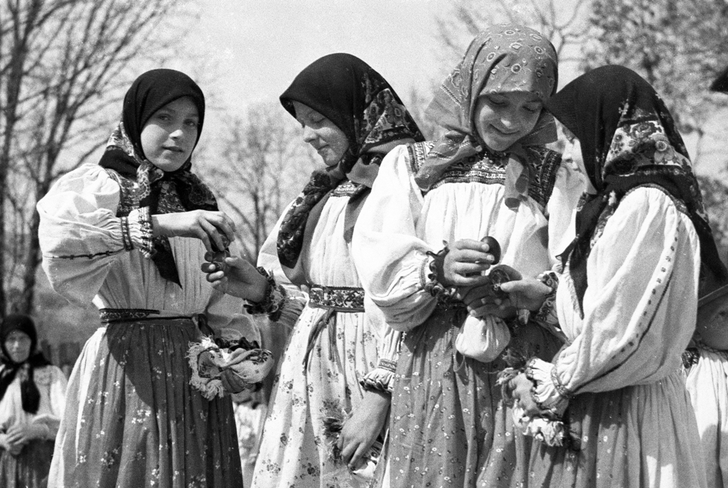 Care erau felurile preferate de mâncare ale oșenilor la începutul veacului al XX-lea.Ce se pregăteau la nunți, înmormântări, la sâmbră sau cu ocazia sărbătorilor de primăvară și iarnă