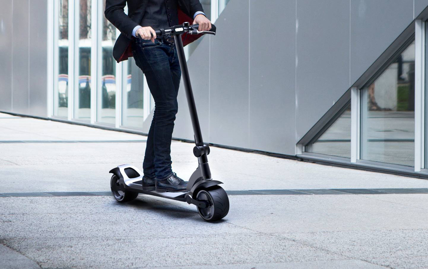 Amenzi pentru deținătorii de trotinete electrice, care nu respectă legea!