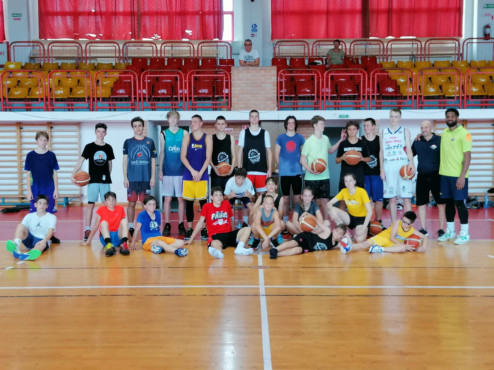 Proiectul Gheparzii lansat de Marcel Țenter  a adus peste 20 de copii,  în camp, la Satu Mare