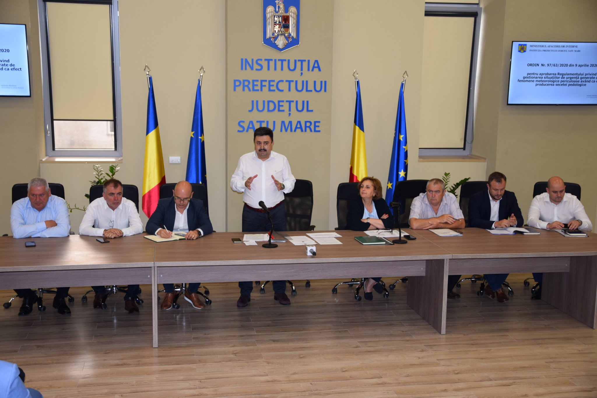 FOTOGALERIE. Județul, PÂRJOLIT  de SECETĂ. Prefectura vine în SPRIJINUL fermierilor cu terenuri CALAMITATE