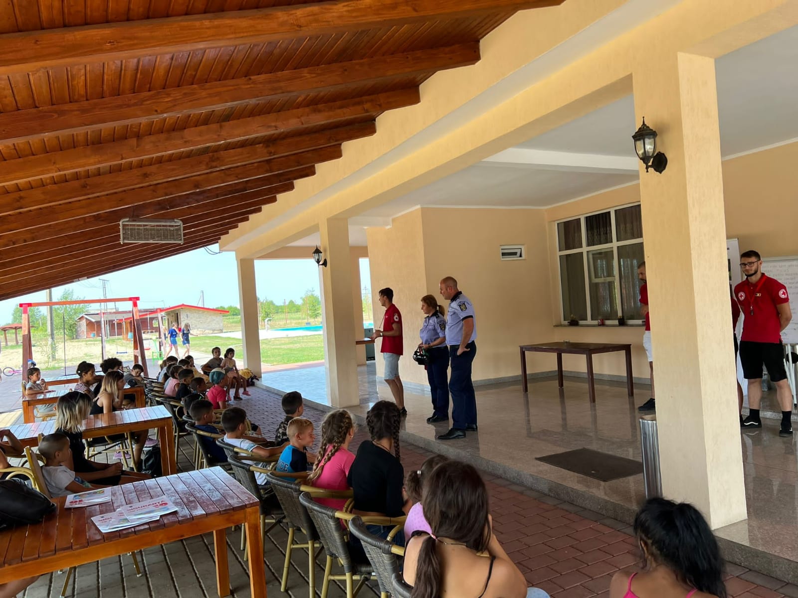 CAMPANIA  NAȚIONALĂ ,,DINCOLO DE APARENȚE”