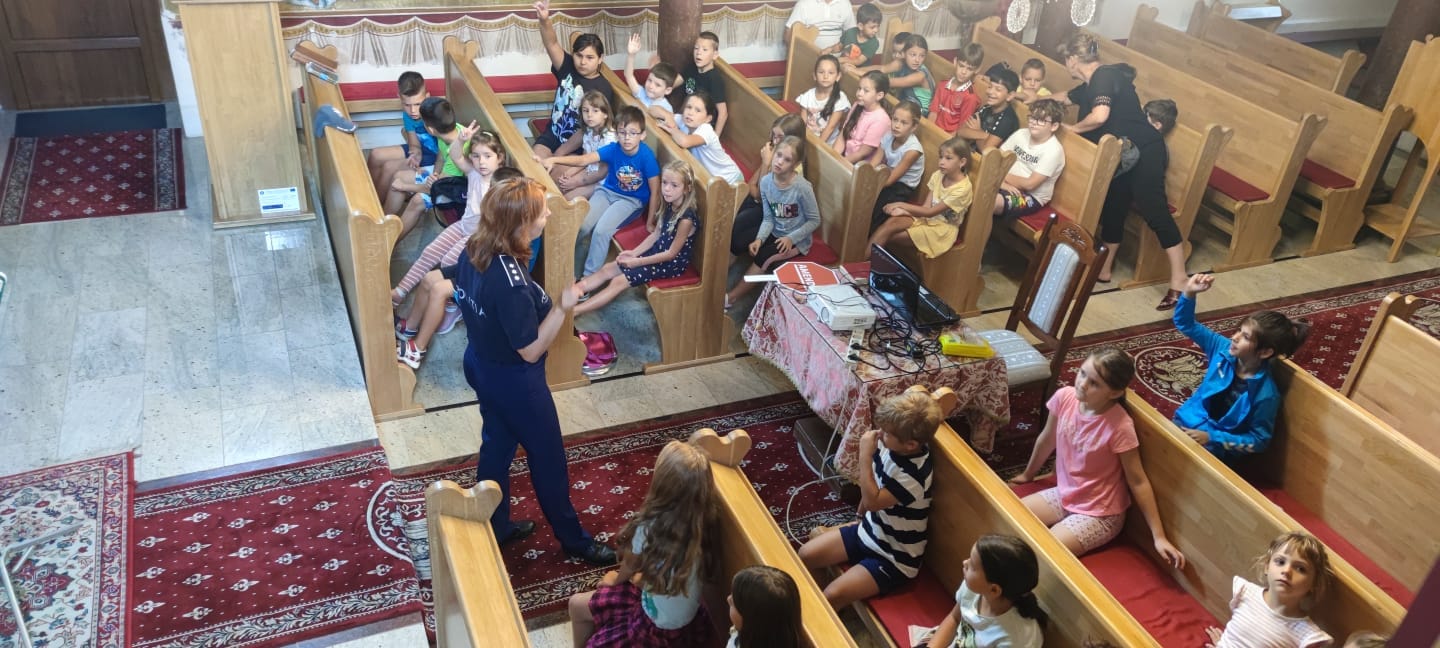 Activități preventive în cadrul școlii de vară "Lăudați pe Domnul în toată vremea"