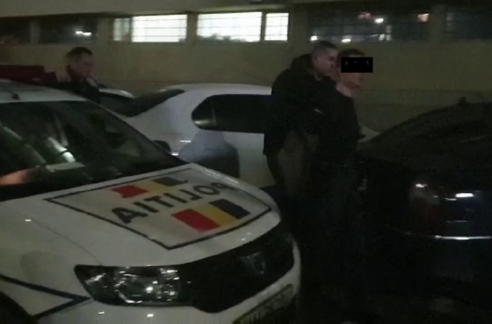 Tineri drogați, prinși de polițiști în urma unui filtru pe șosele