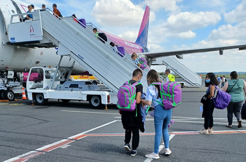 FOTOGALERIE. Gest EMOȚIONANT  făcut de un SĂTMĂREAN pentru copiii ORFANI