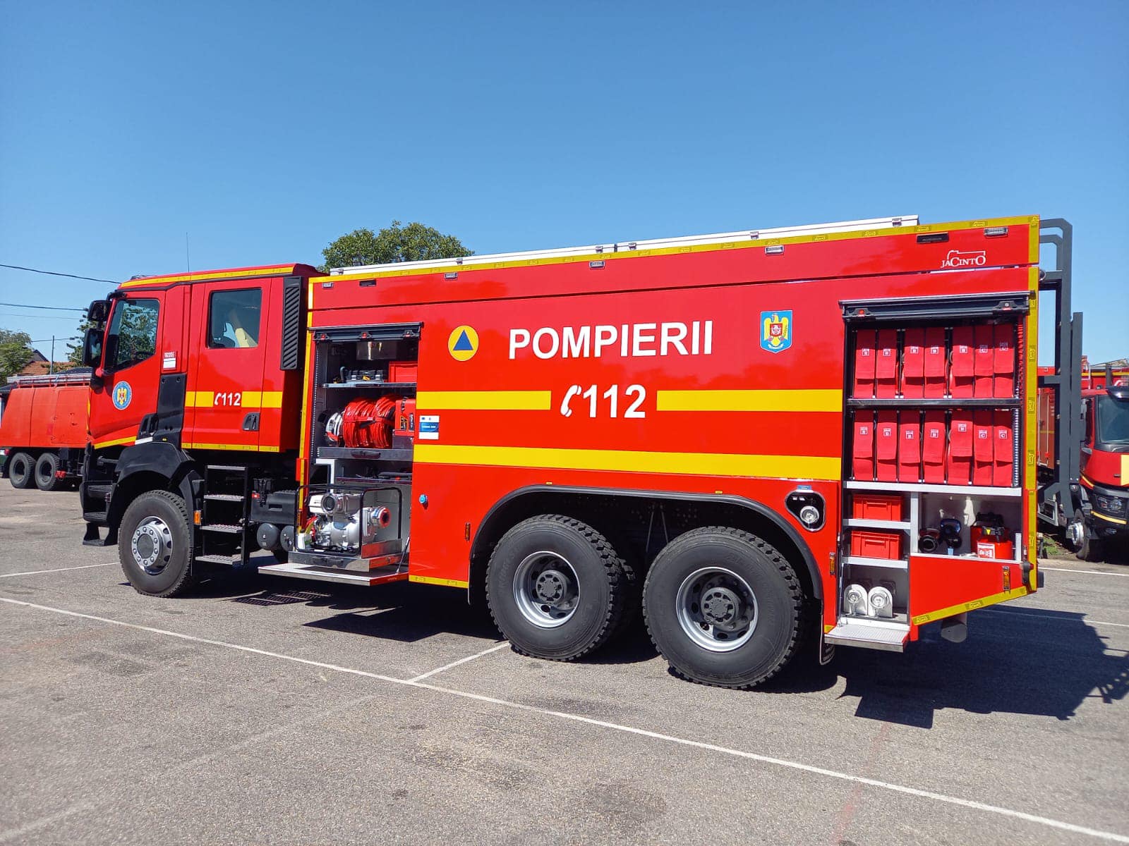 Achiziții noi pentru parcul auto al ISU "Someș" Satu Mare