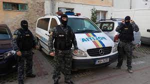 Razii ale polițiștilor în cuiburile de prostituate, proxeneți și cerșetori