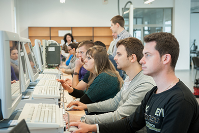 Educație fizică și sport , studii de licență și master  la UVVG Arad