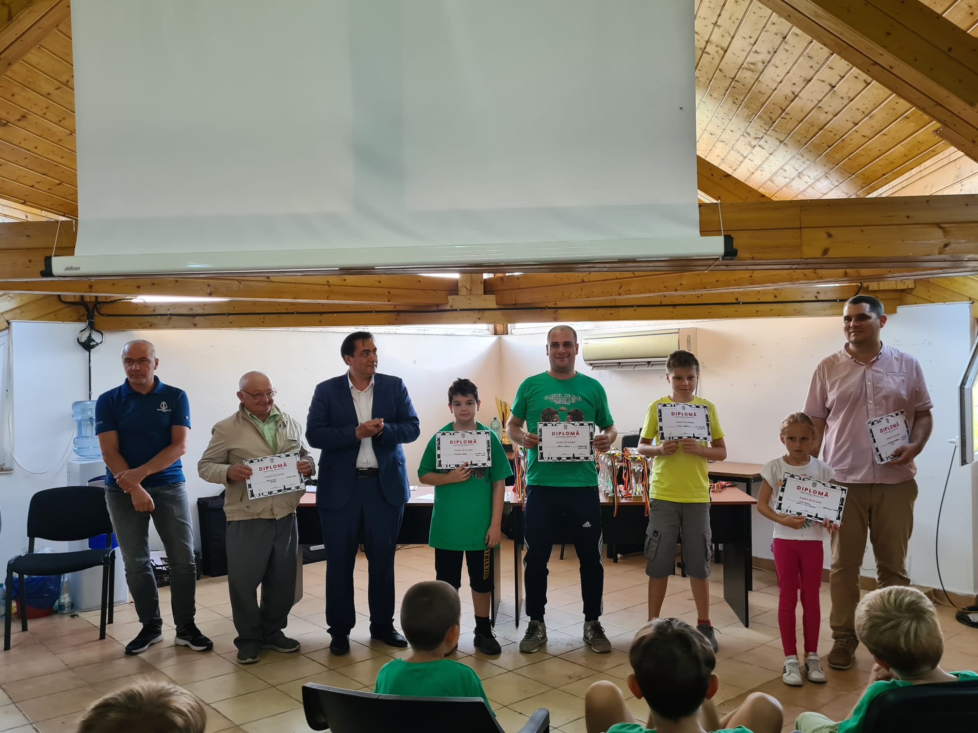 Șahiști din peste 20 de localități, au jucat la Cupa Orașului Tășnad categoria elo Under 1600