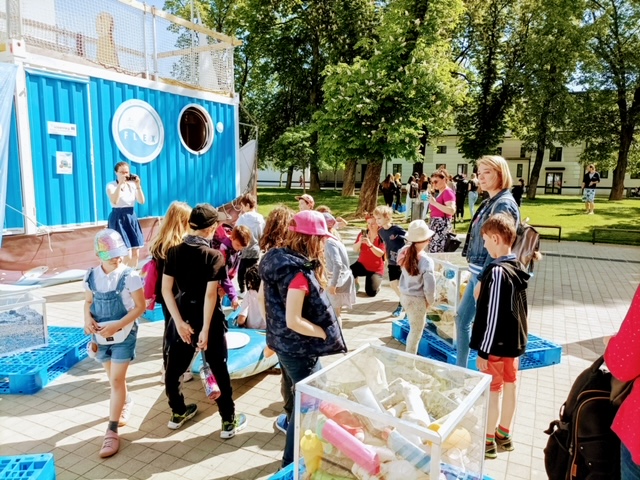 „Flex- magia reciclării”, expoziție interactivă în centrul municipiului