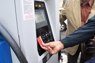 S-au pus în funcțiune staţiile de reîncărcare  pentru vehicule electrice
