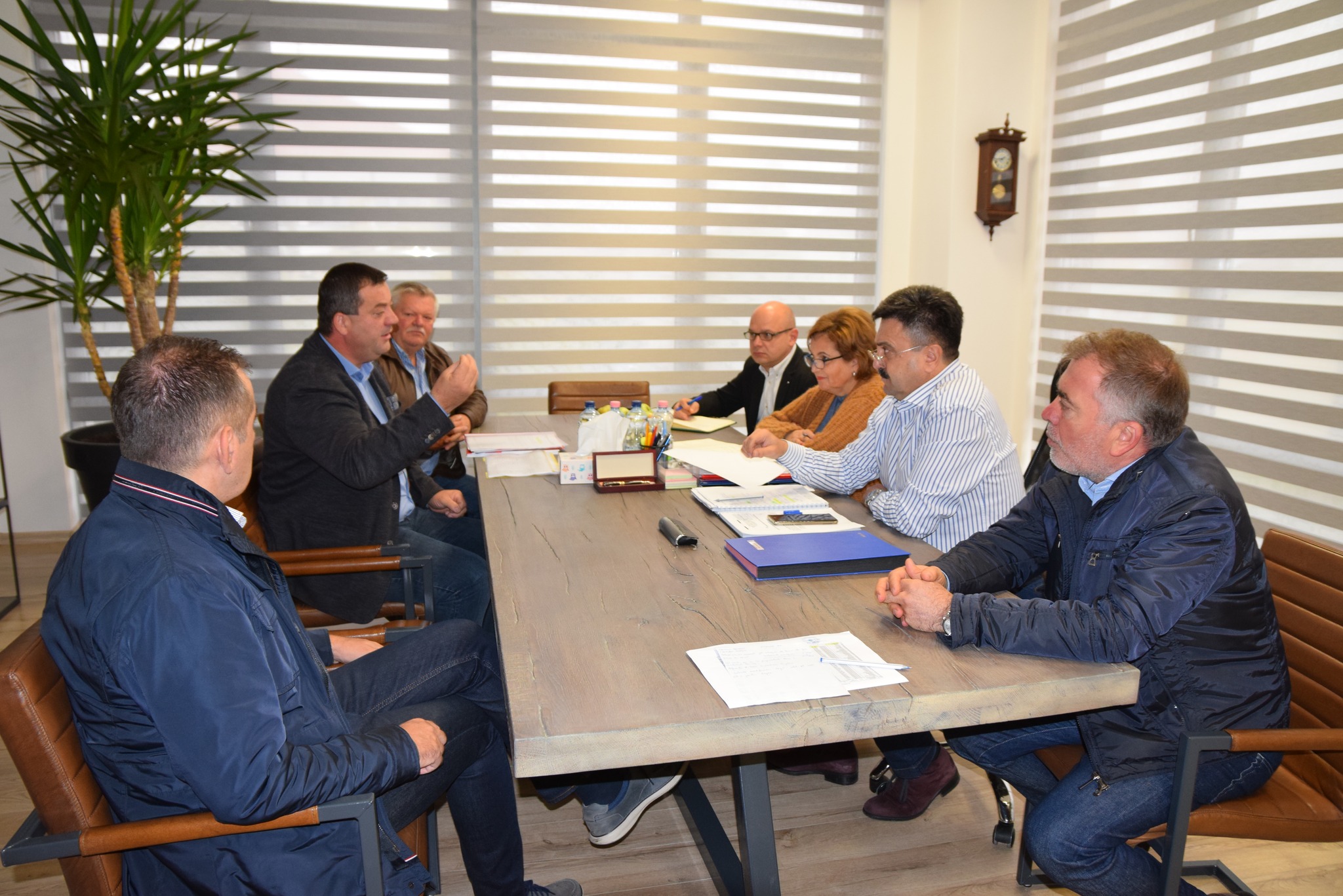 Un primar din ȚARA OAȘULUI propune MODIFCAREA LEGII pentru asigurarea de LEMN DE FOC  către populatie