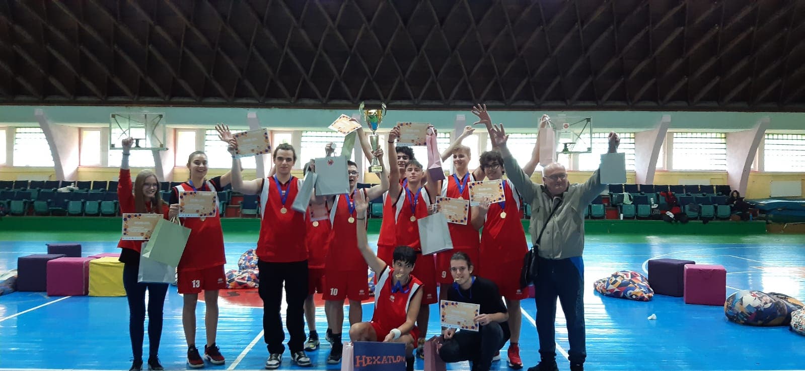 Sport și cultura generală la „Hexatlonul Liceelor Sătmărene”. Concursul se află la prima ediție