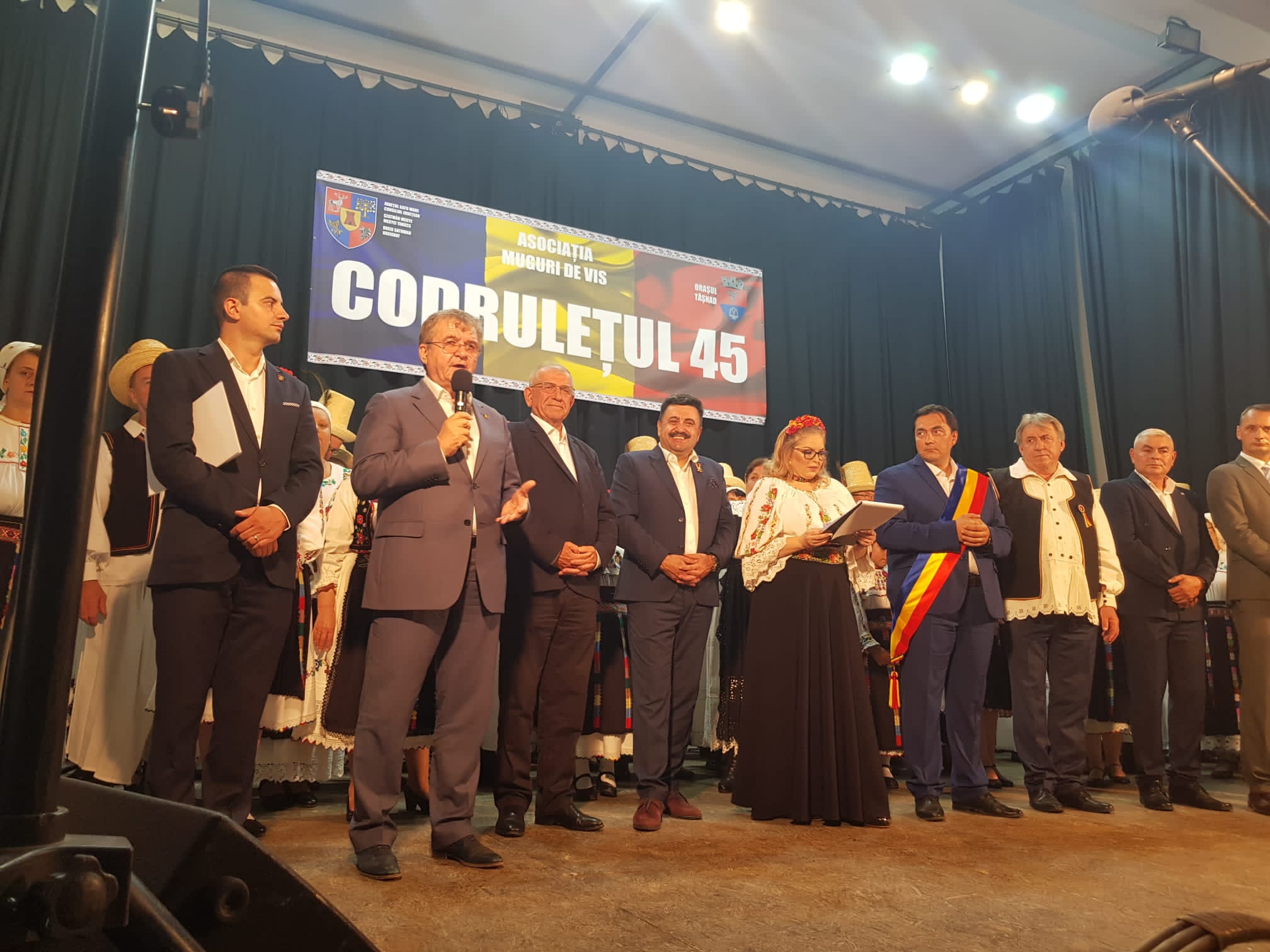 Aniversare. Ansamblul Codrulețul din Tășnad, la 45 de ani