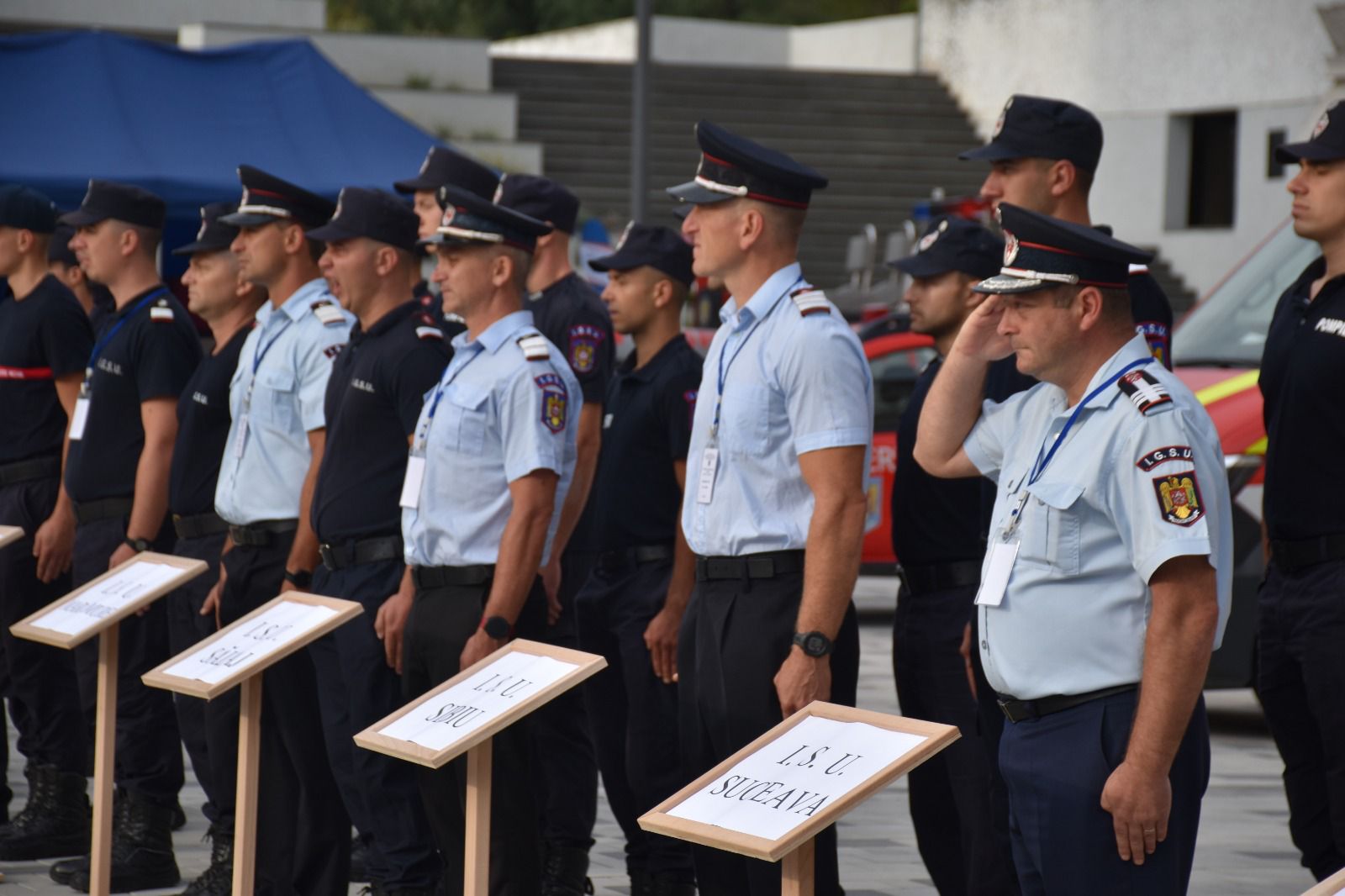 Concurs inedit de urcat scări organizat de ISU Satu Mare! Un pompier din Botoșani a urcat 10 etaje într-un minut și 10 secunde!